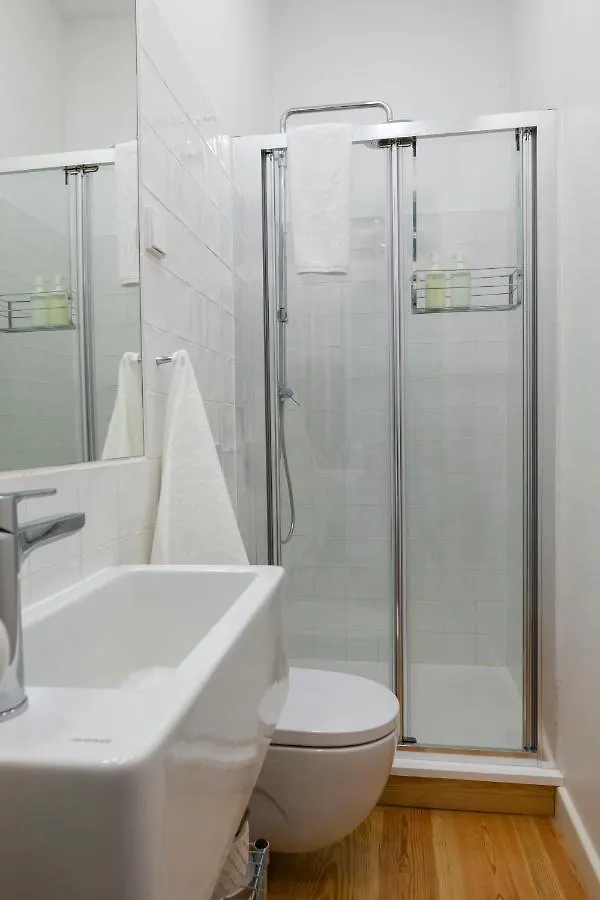 Lisbon Panoramic View -3Bedrs+3Baths+ Balconies+Ac Apartman
